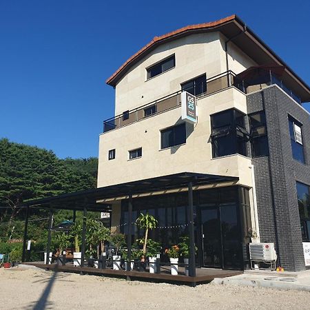 Gosung Shine House Hotel Goseong  Exterior foto